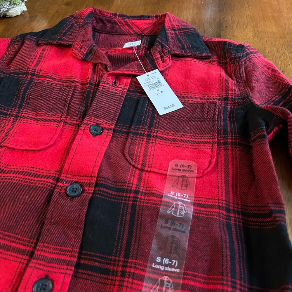 Gap Flannel Button-Up | Classic Red & Black Buffalo Plaid | Boys Size 6–7 | NWT - Picture 3 of 7